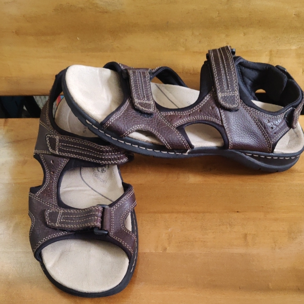 Docker's All Motion Comfort Faux Leather Sandals 12.5" Footbed (11-12)